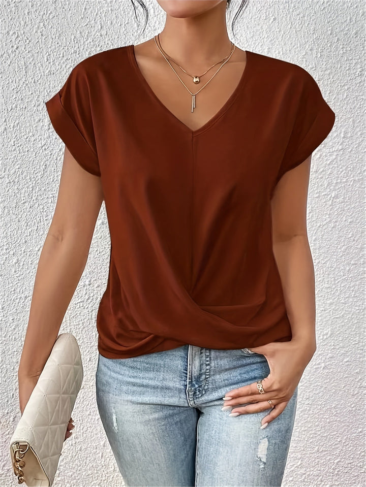 Helena | Casual T-Shirt with Heart-Shaped Neckline