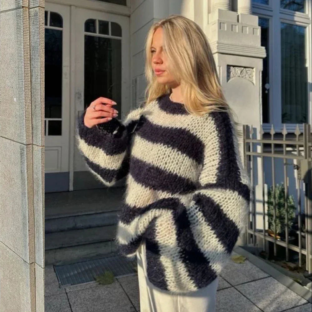 Rea | Chunky Knitted Striped Sweater
