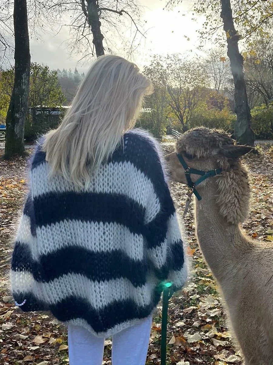 Rea | Chunky Knitted Striped Sweater